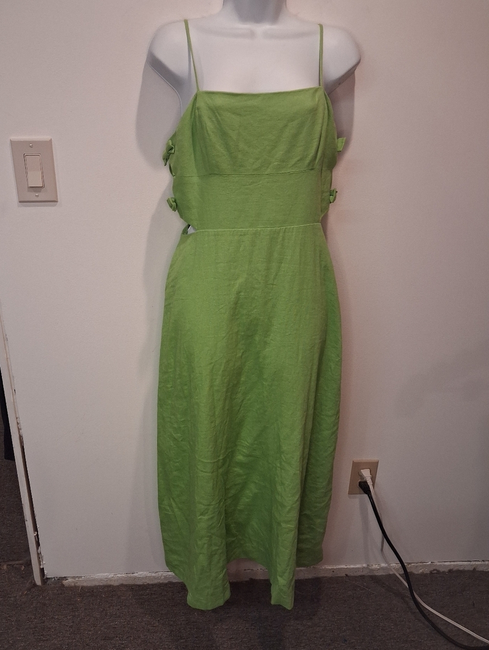 Wayf Size M Green Midi Linen Blend Dress
